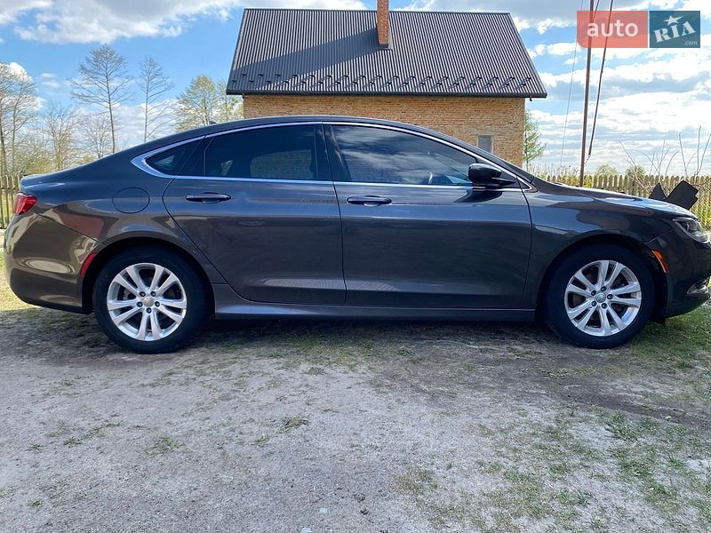Chrysler 200 2015