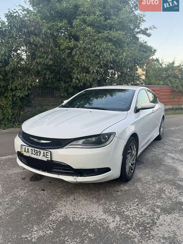 Chrysler 200 2015