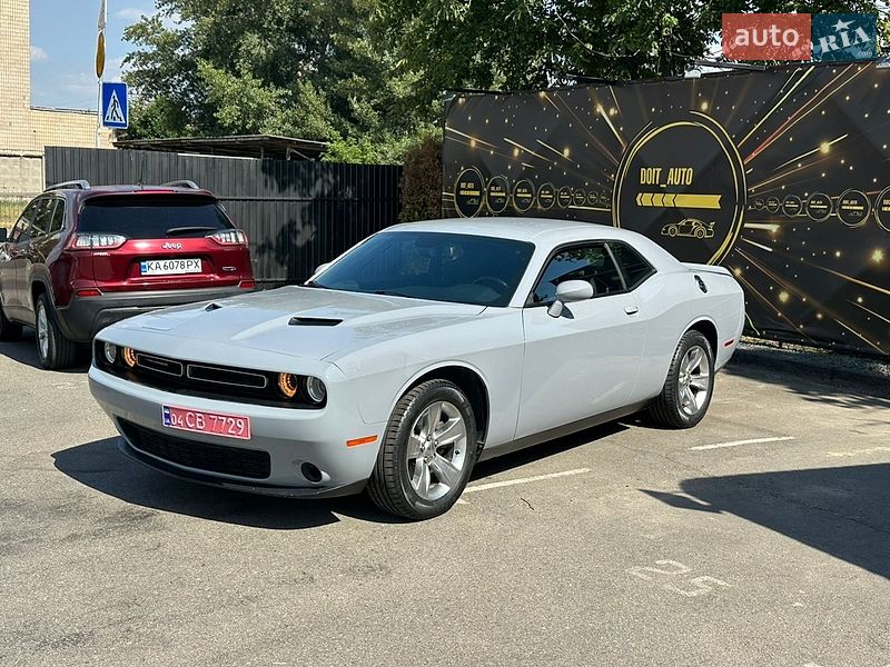Dodge Challenger 2021