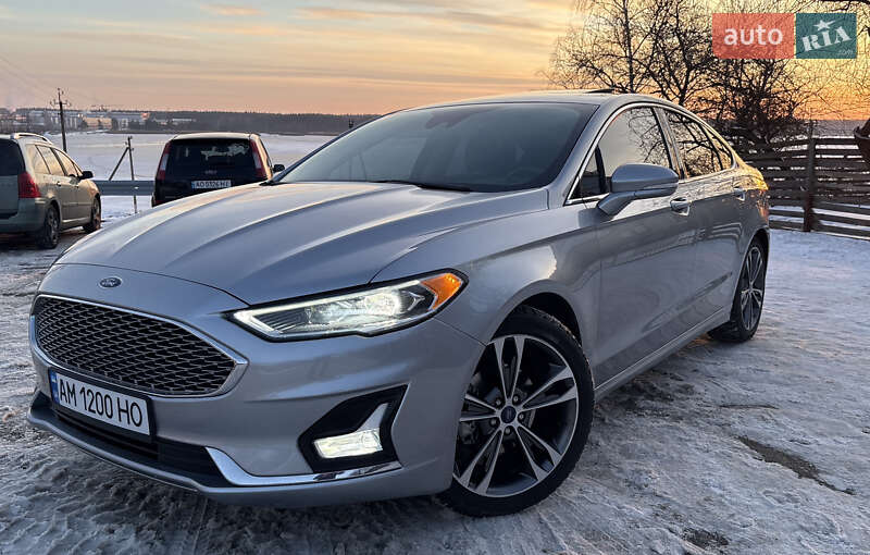 Ford Fusion 2020