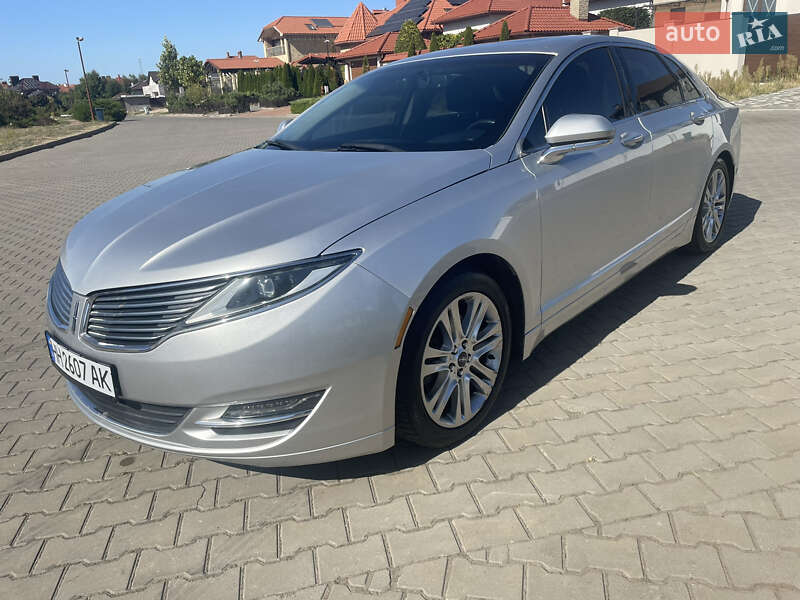 Lincoln MKZ 2015