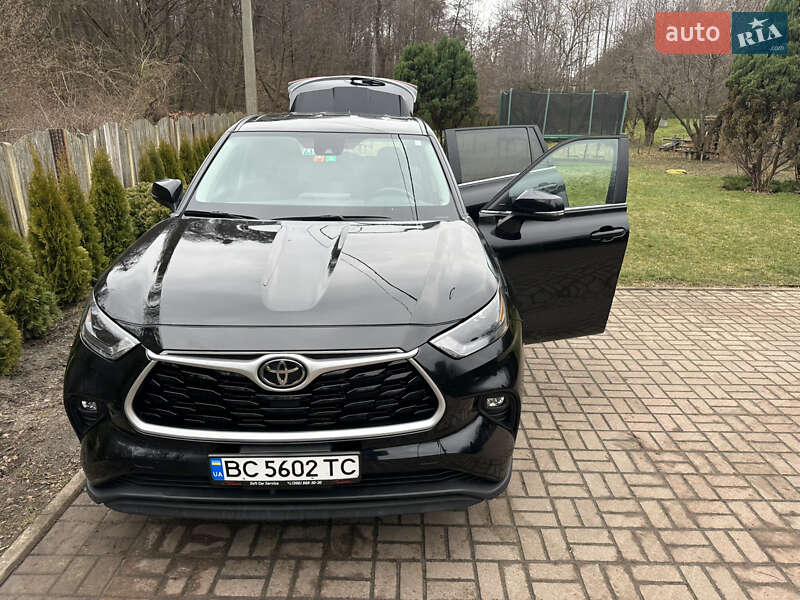 Toyota Highlander 2023