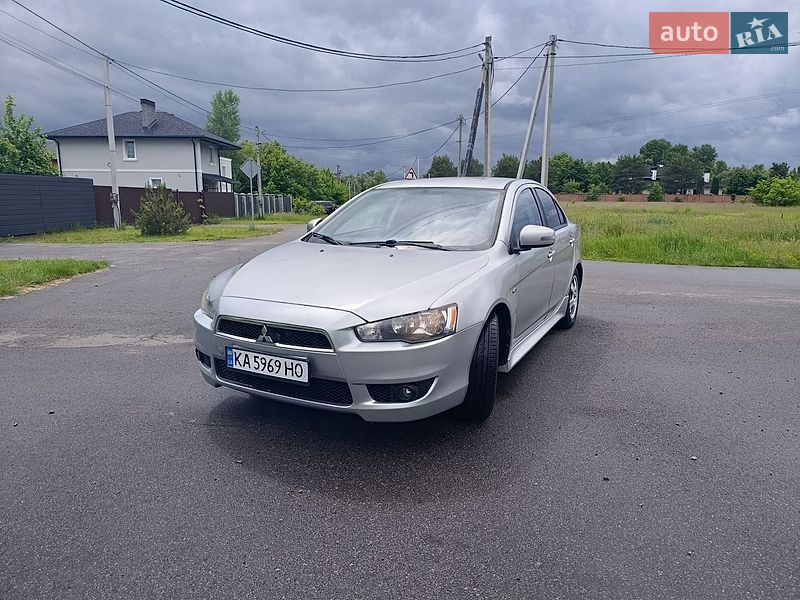 Mitsubishi Lancer 2016