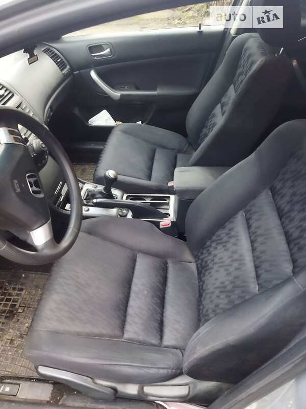 Honda Accord 2004