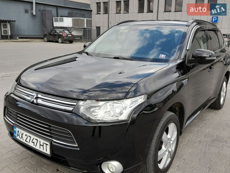 Mitsubishi Outlander 2014