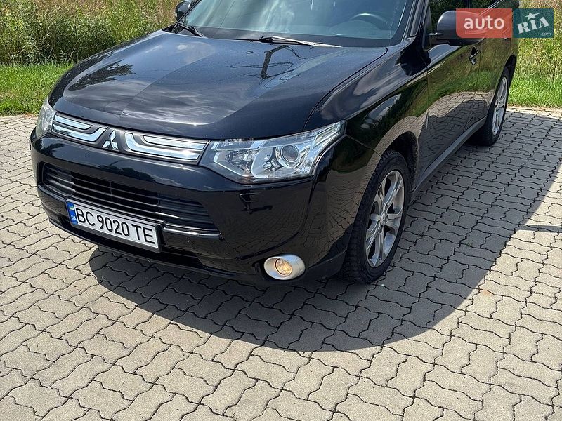 Mitsubishi Outlander 2013
