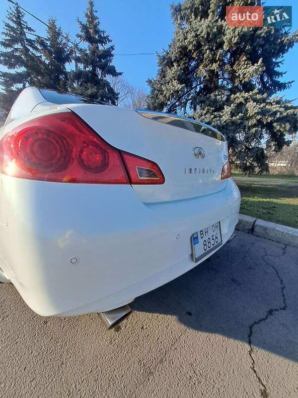 Infiniti G37 2013