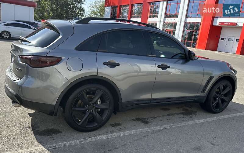 Infiniti QX70 2017