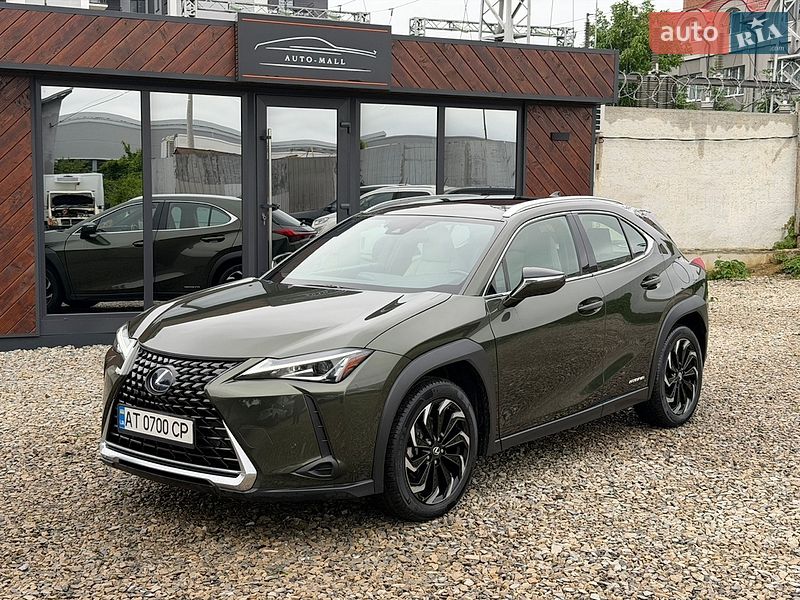 Lexus UX 2020