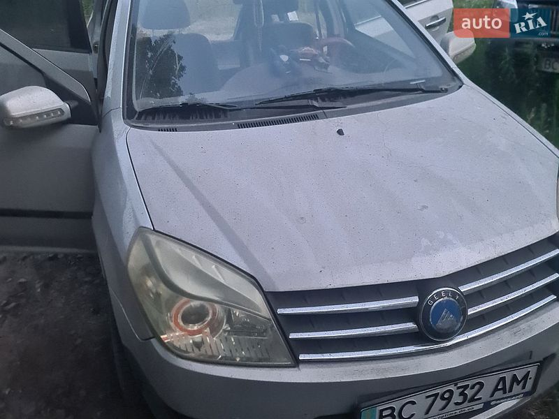 Geely MK Cross 2013