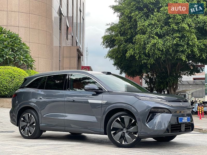 BYD Tang L 2025