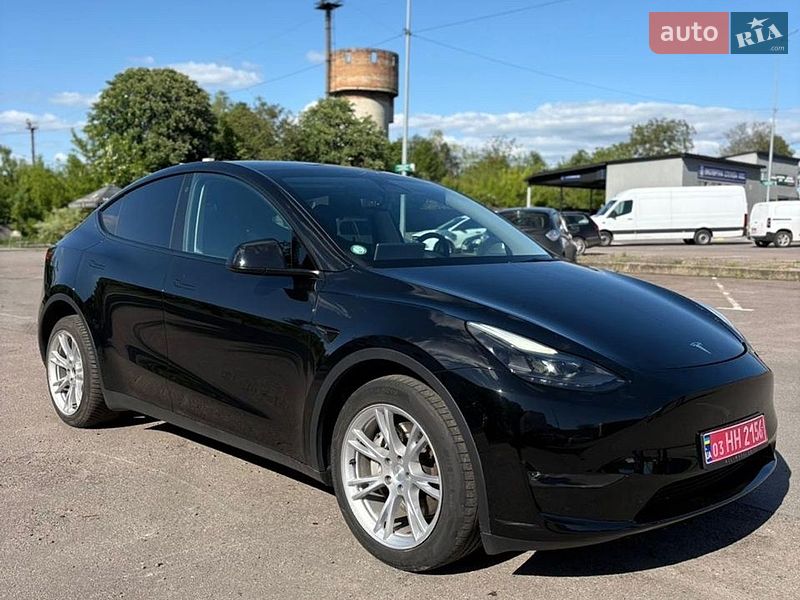 Tesla Model Y 2022