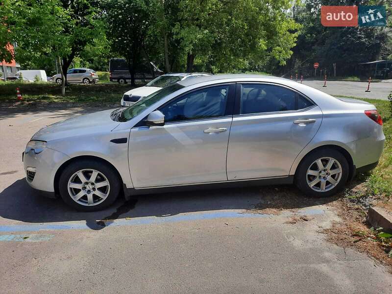 MG 550 2011