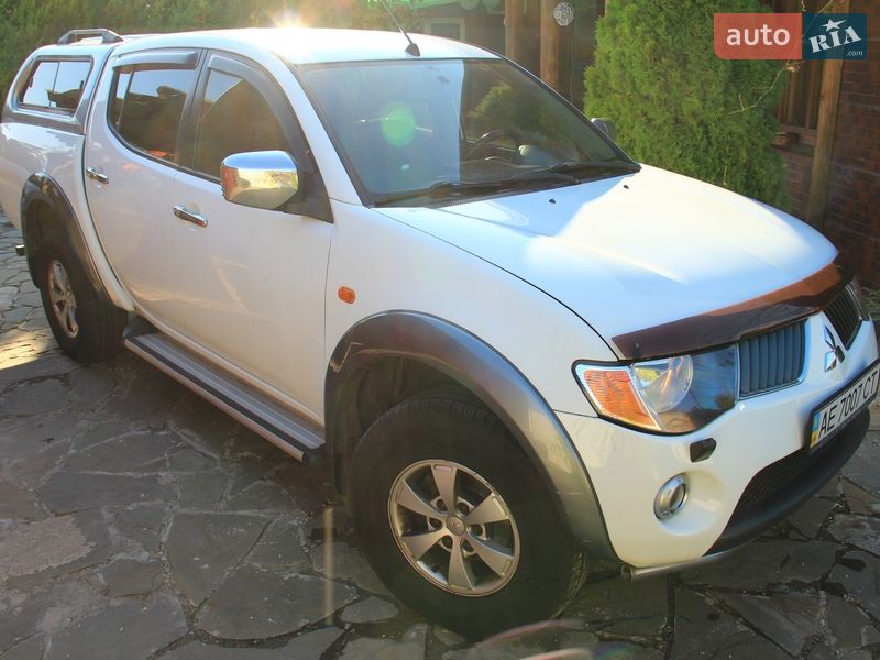 Mitsubishi L 200 2008