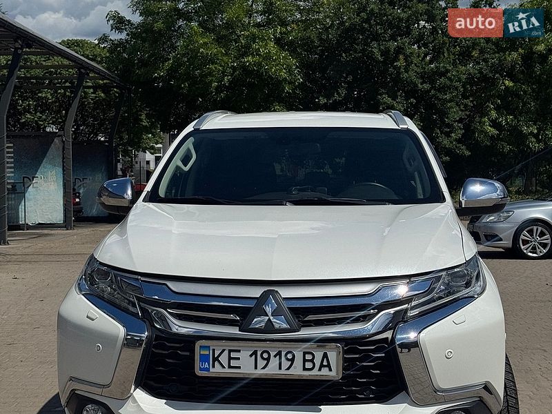 Mitsubishi Pajero Sport 2017