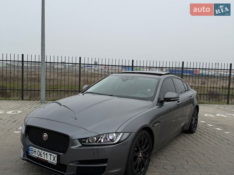 Jaguar XE 2015