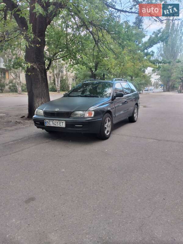 Toyota Carina 1996