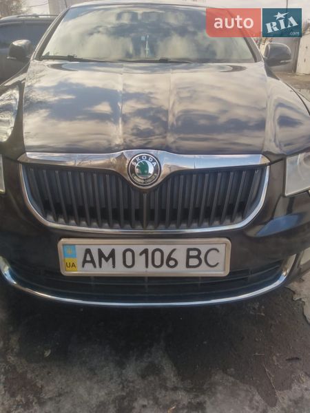 Skoda Superb 2011