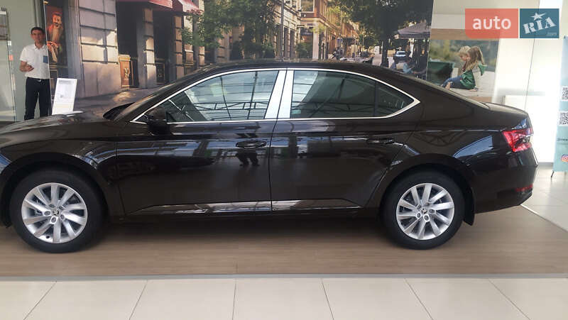 Skoda Superb 2021