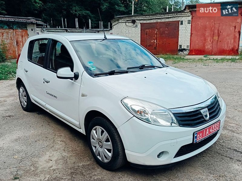 Dacia Sandero 2008