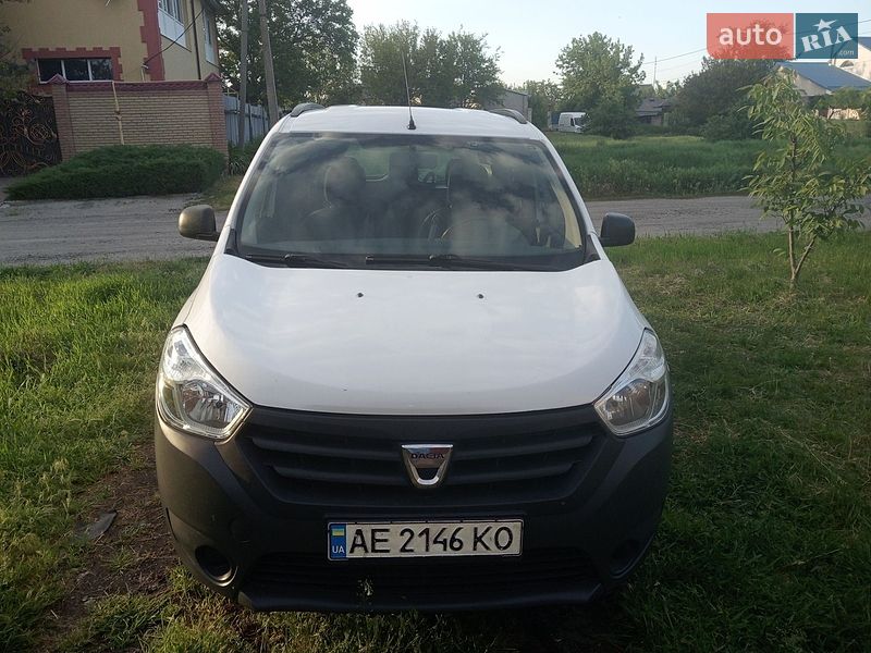 Dacia Lodgy 2013