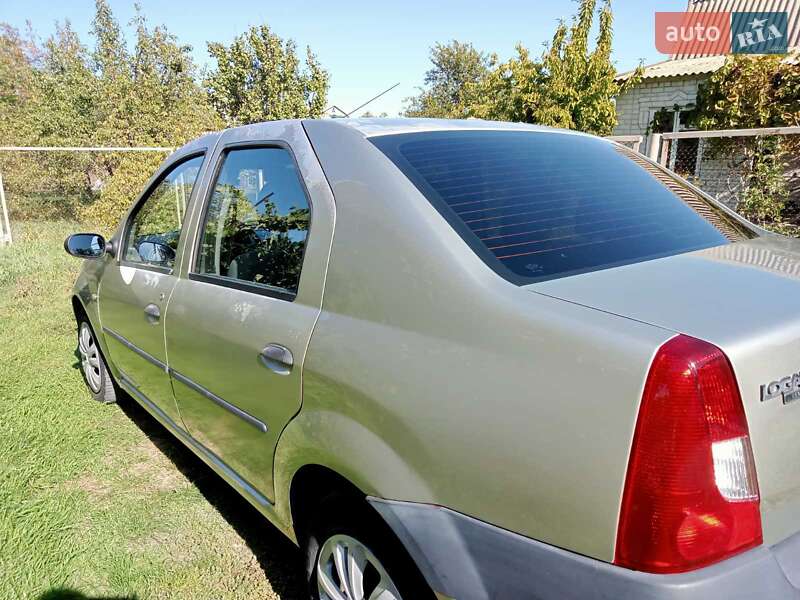 Dacia Logan 2006