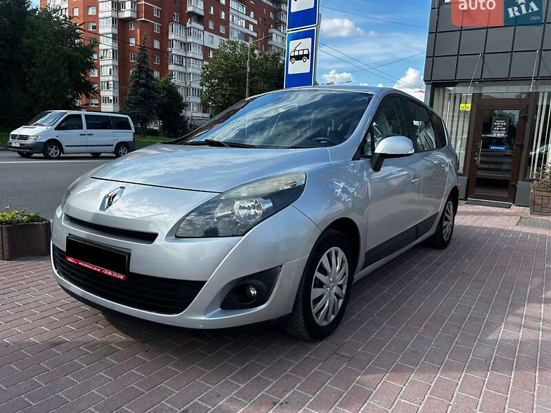 Renault Grand Scenic 2010