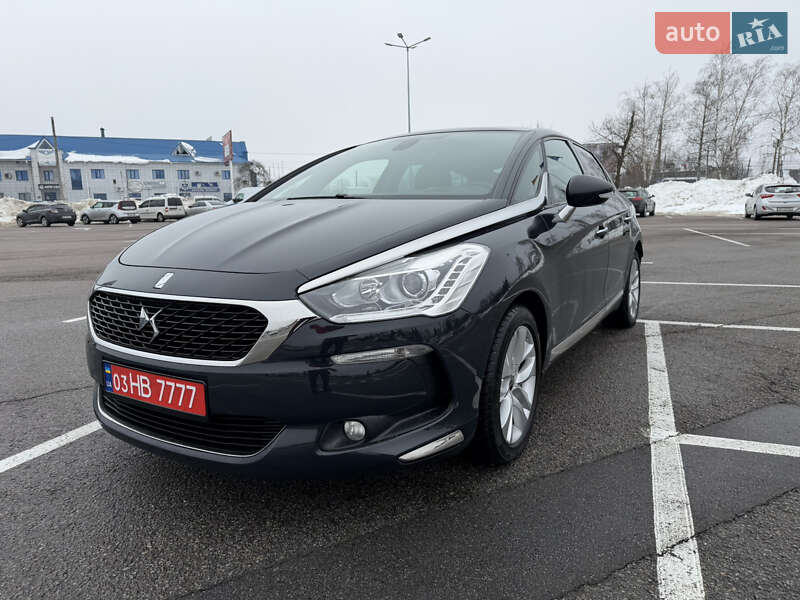 DS 5 2016