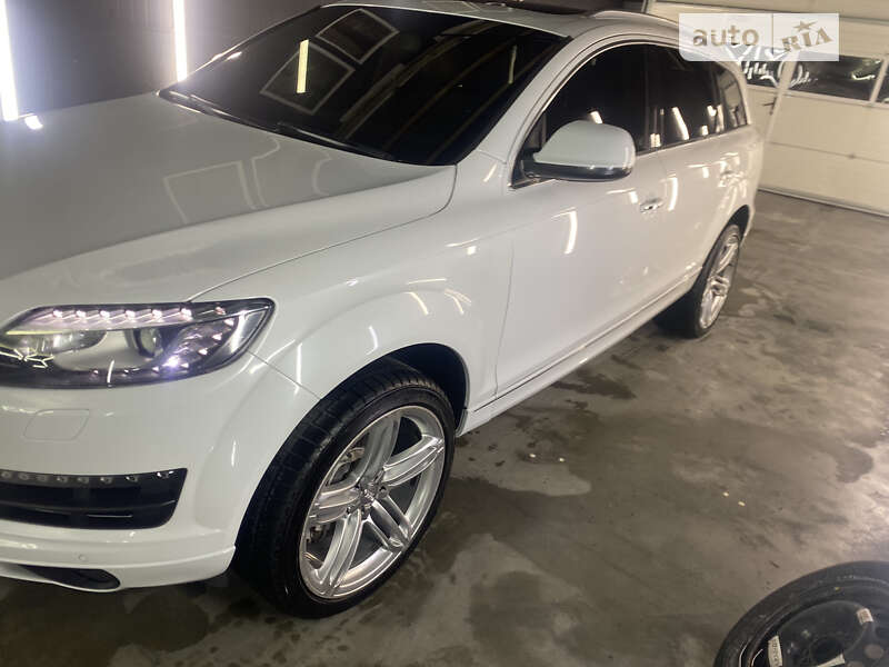 Audi Q7 2011