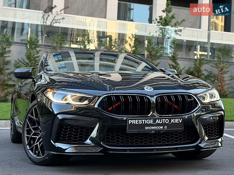 BMW M8 2022