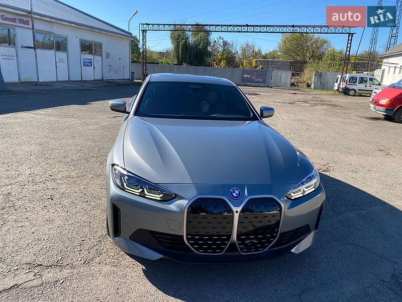 BMW i4 2023