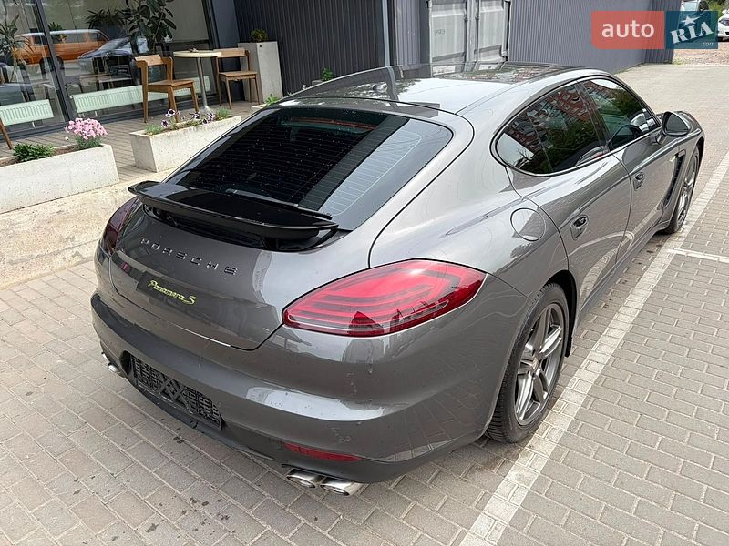 Porsche Panamera 2015