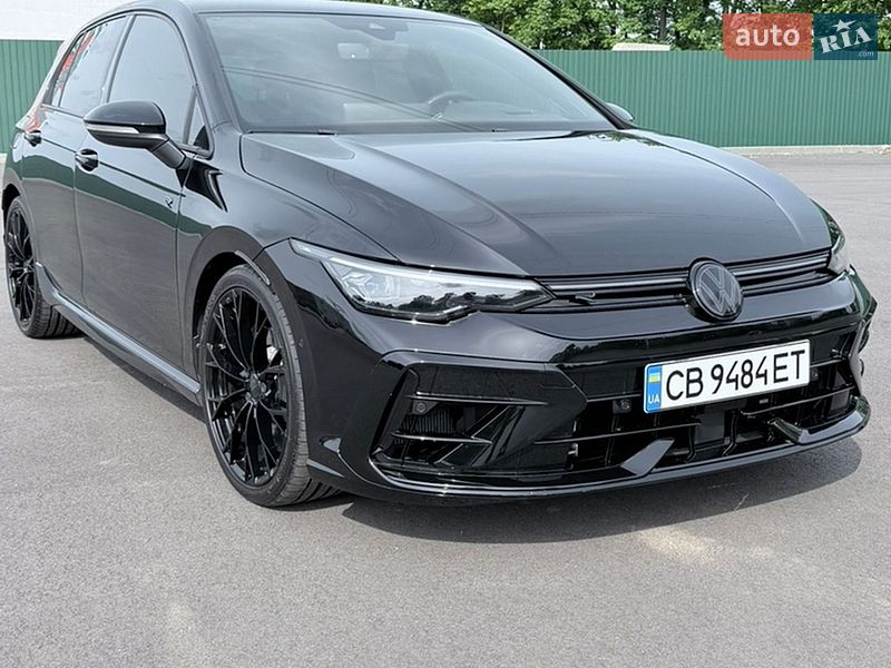 Volkswagen Golf R 2025