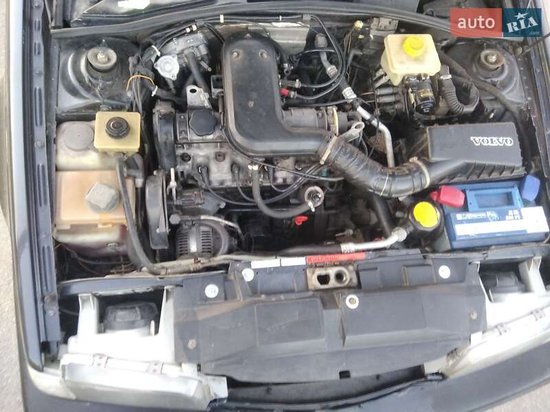 Volvo 460 1996