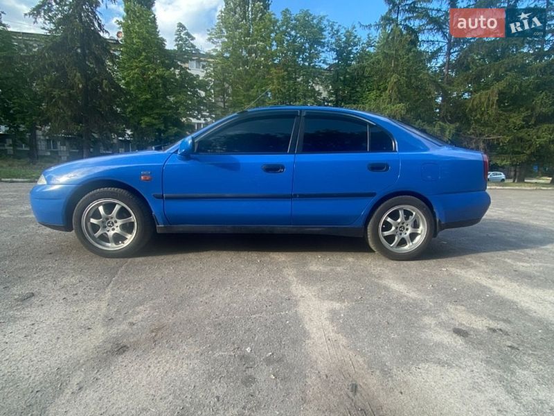 Mitsubishi Carisma 1999