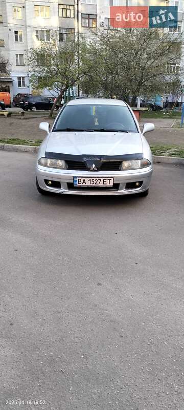 Mitsubishi Carisma 2003