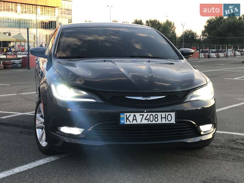 Chrysler 200 2016