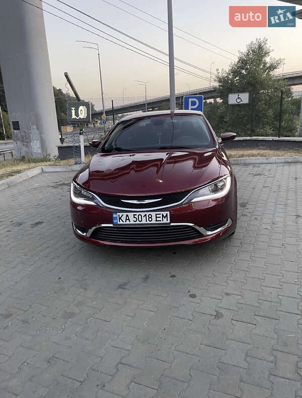 Chrysler 200 2015