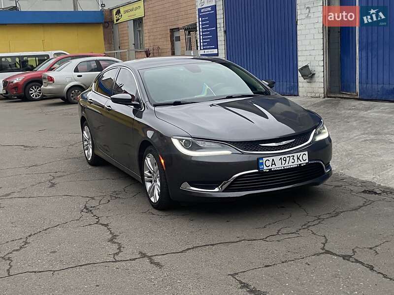 Chrysler 200 2015