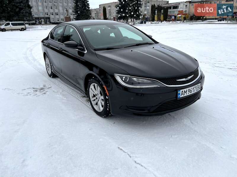 Chrysler 200 2015