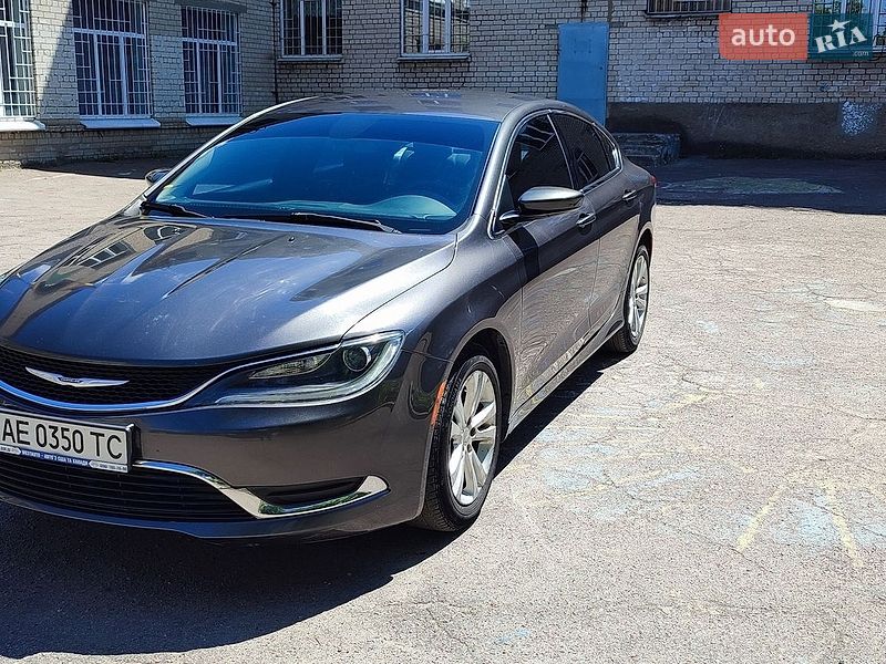 Chrysler 200 2015