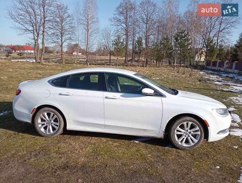 Chrysler 200 2015