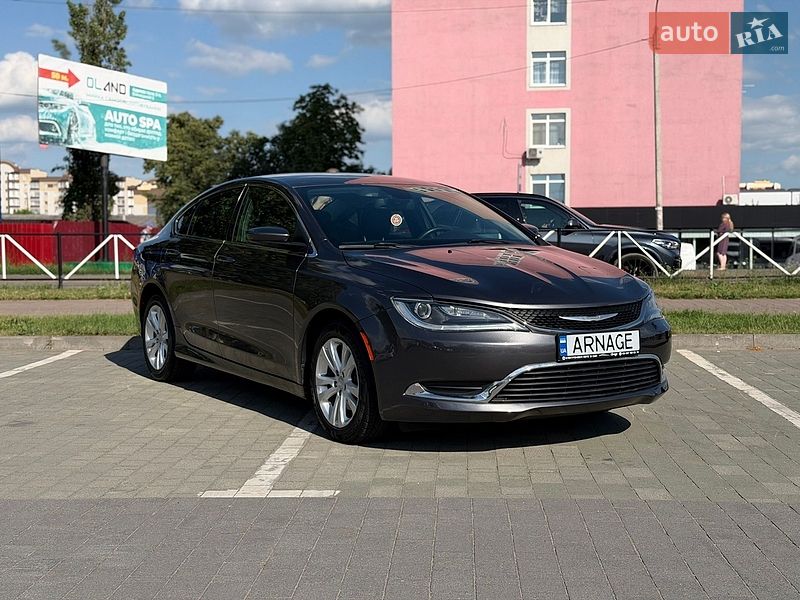 Chrysler 200 2015