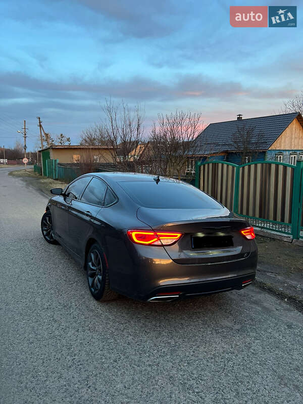 Chrysler 200 2015