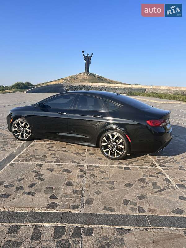 Chrysler 200 2015