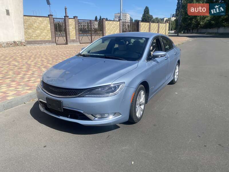 Chrysler 200 2015