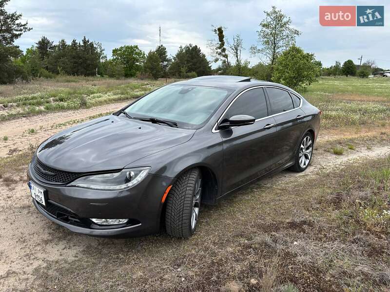 Chrysler 200 2015
