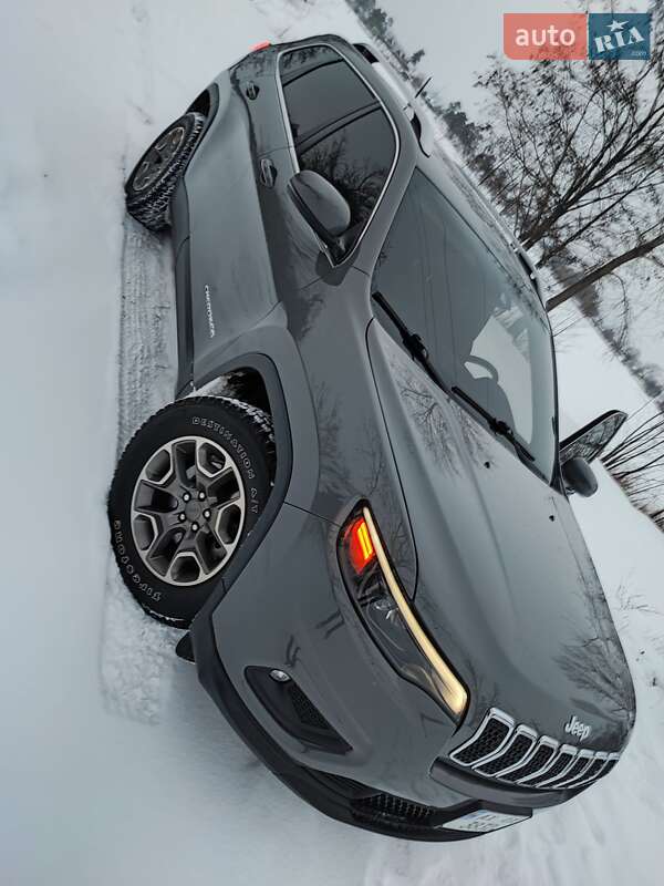 Jeep Cherokee 2021