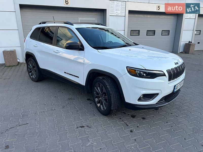 Jeep Cherokee 2021