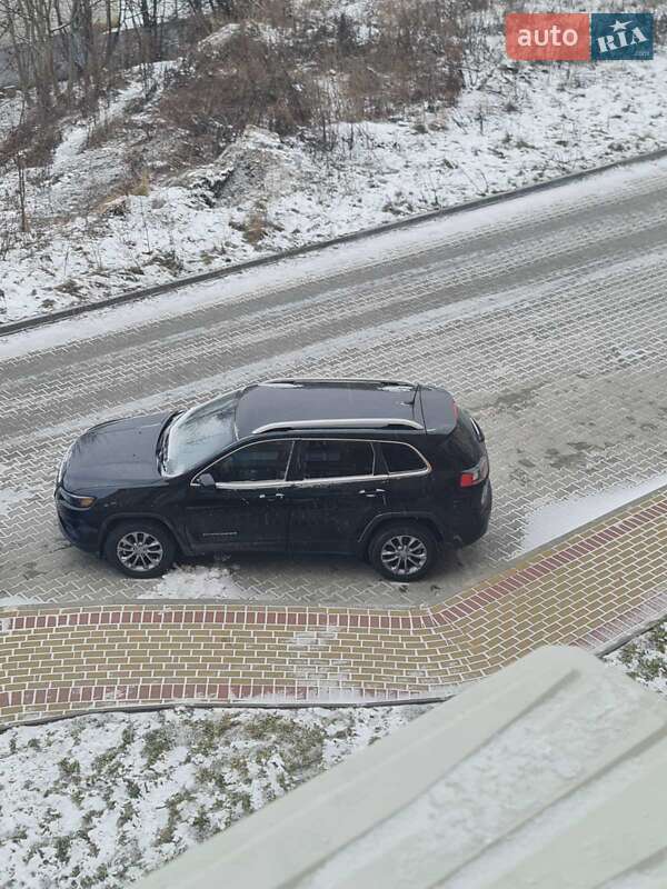 Jeep Cherokee 2021
